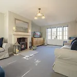 Saxon House 7 *